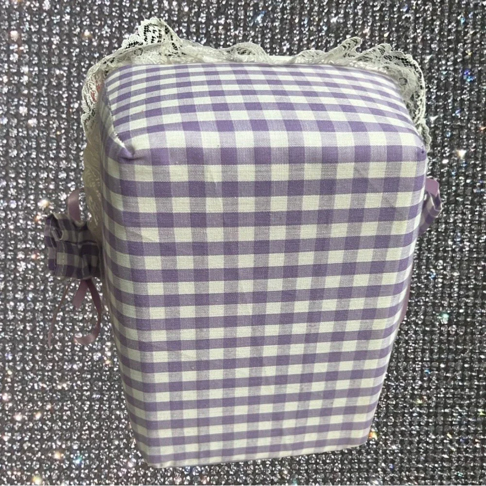 Picnic basket 60’s vintage gingham cute bows purple white lace floral cabincore